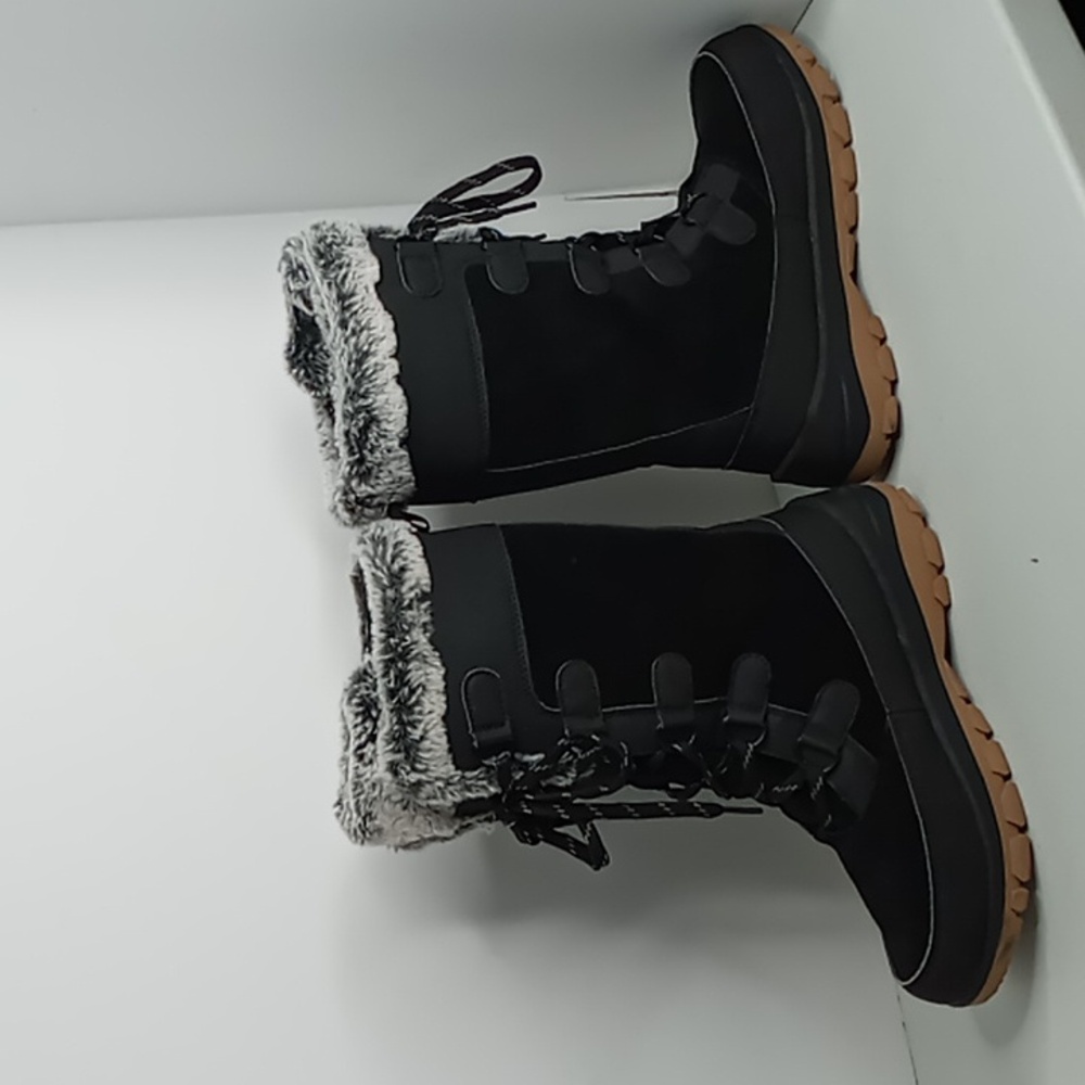 Universal Thread (Target) Black Leather Waterproo… - image 2